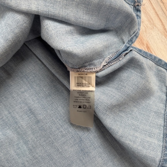 Vince Camuto Summer Bloom Chambray Embroidered Tank Top Size XL - Picture 5 of 11